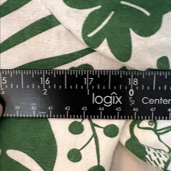 Maison d’Amelie Cropped Tropical Green Leaf Linen-blend Tie-Front Blouse - med - Picture 10 of 11